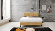 Boxspring-Imagine-fixe-2C-tissu-soda-brass-LINES+VIVA-04-Velda