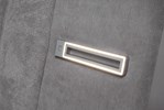 Boxspring-Lola-tissu-gris-eclairage-detail02-Job-Jockenhofer
