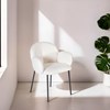 Chaise-accoudoirs-Martin-blanc-ambi-crack-home