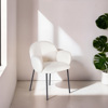 Chaise-accoudoirs-Martin-blanc-ambi-crack-home