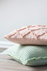 Coussin-Losanges-Ondules-3046-Coton-Rose-Clair-03-Jolipa