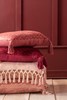 Coussin-Motifs-7040-Coton-Rouge-Foncé-04-Jolipa