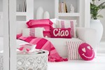 Coussin-smiley-51893-rose-oeil-coeur-Jolipa-03