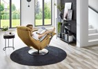 Fauteuil-relax-HU-EC19030-EC02-Ergocomfort-large-B-SH49-ST54-V6-Vivre-kurkuma-back-woman-Hukla