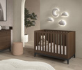 Lit-bebe-Ilyas-bois-noyer-03-Vipack