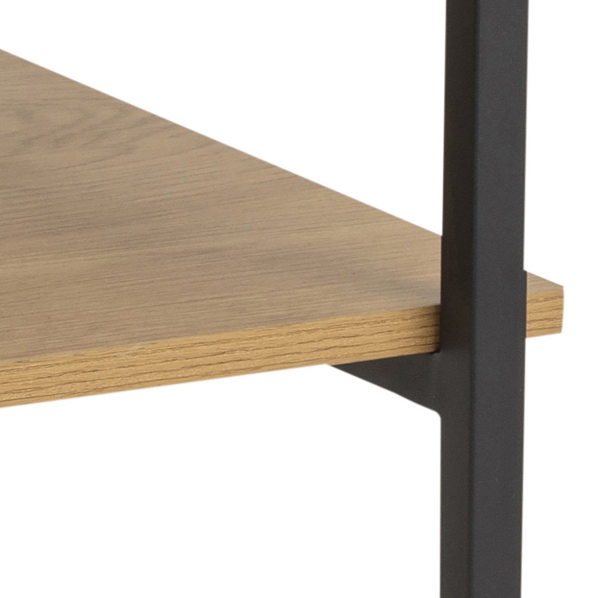 Table-de-salon-Okaya-87003-plateau-verre-etagere-melamine-decor-chene-pieds-metal-noir-110cm-03-Acto
