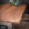 Table-haute-bar-2504_15_1-bois-acacia-massif-147cm-detail-Zijlstra