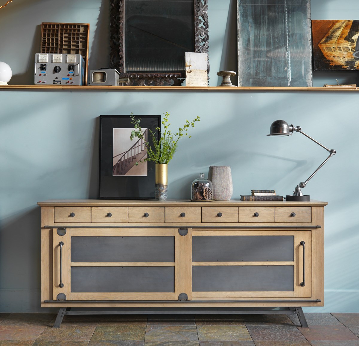 Buffet-2-portes-coullissantes-2-tiroirs-Passerelle-decor-chene-vintage-metal-gris-eiffel-225cm-Artcopie