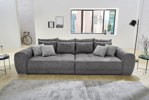 Canape-4-places-Sam-Moldau-tissu-gris-ambi01-Job-Jockenhofer