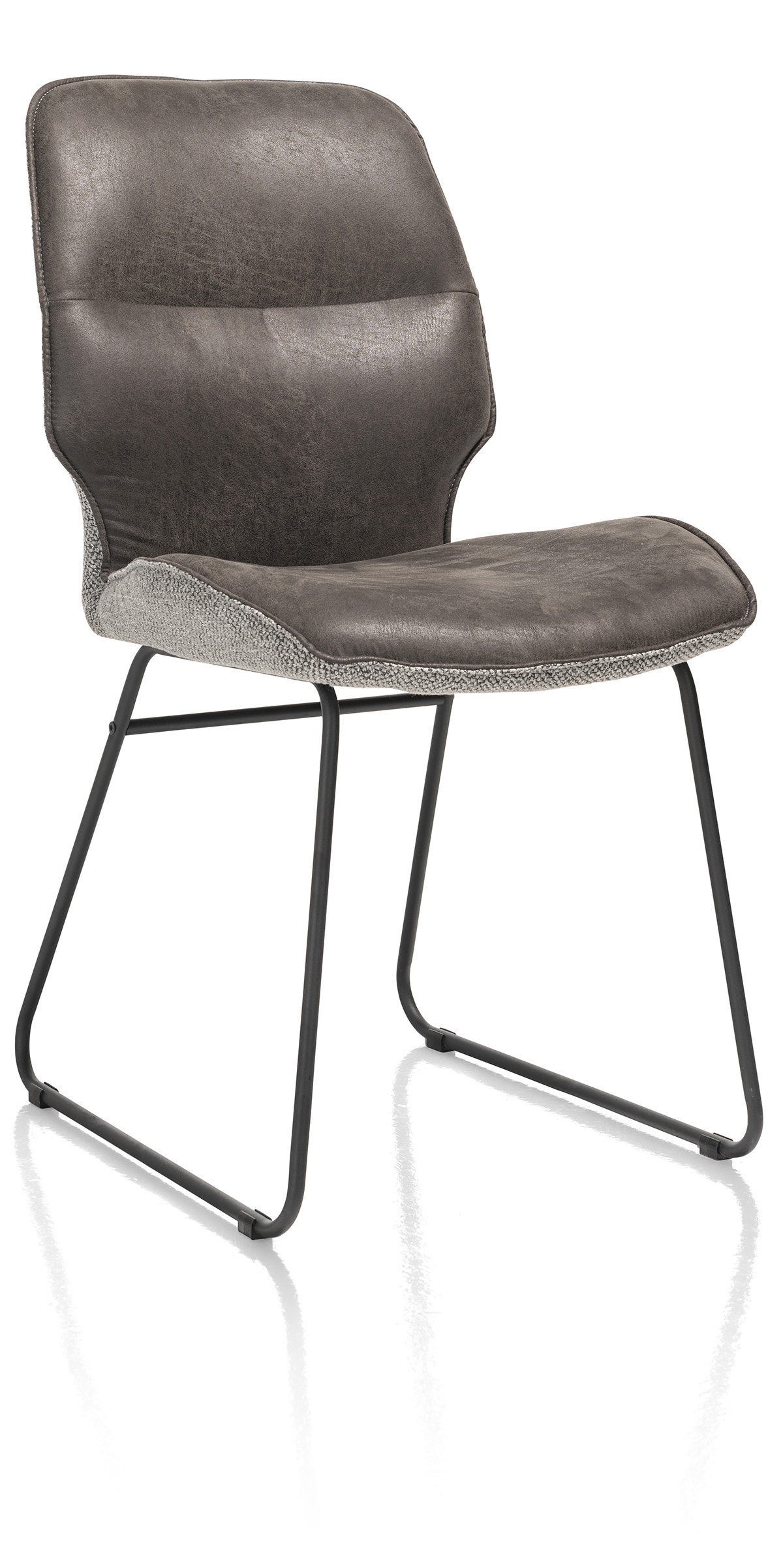 Chaise-Ravi-48510-Secilia-and-Toba-Light-grey-01-Henders-Hazel