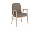 Chaise-accoudoirs-Calvin-tissu-cona-taupe-pieds-chene-side-Actona