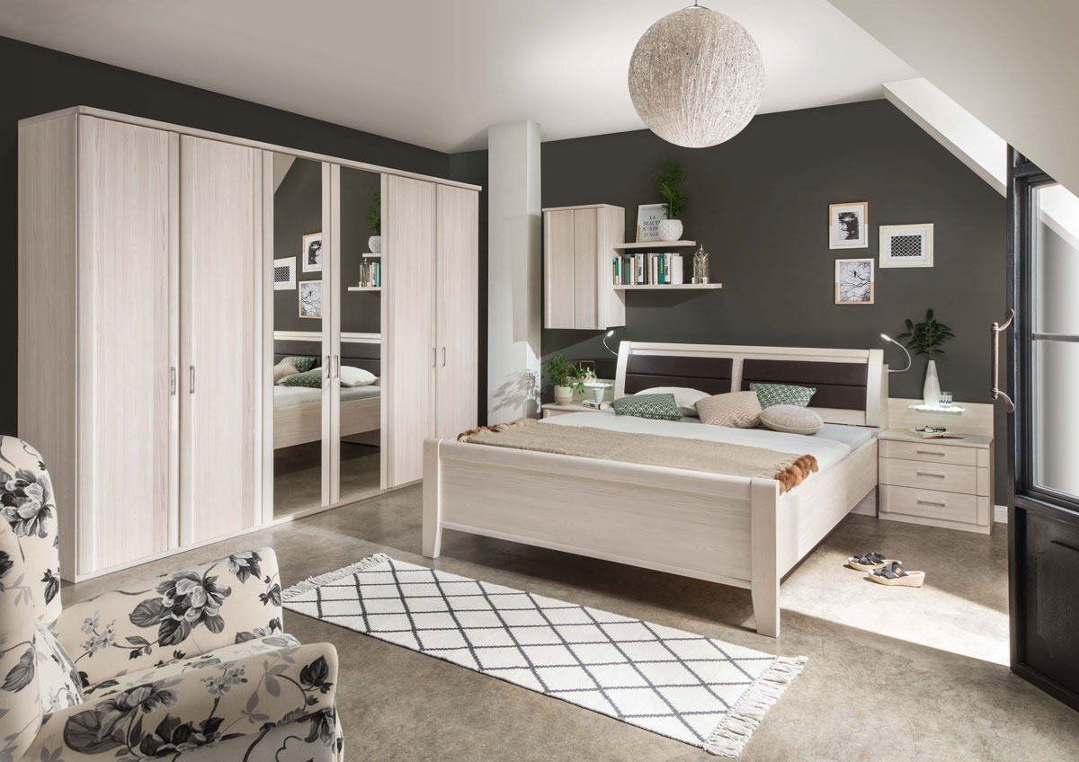 Chambre-a-coucher-Luxor4-armoire-6-portes-lit-chevets-Wiemann