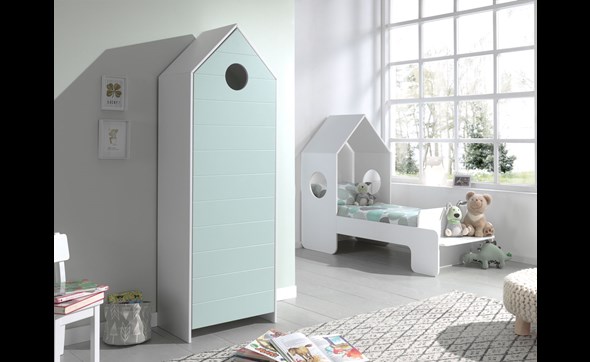 Chambre-enfant-Casami-lit-cabane90cm-armoire58cm-MDF-laque-blanc-vert-ambi01-CSC07012-Vipack