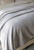 Couvre-lit-Antwerpen-9001-Gris-pastel-01-Vandersickel