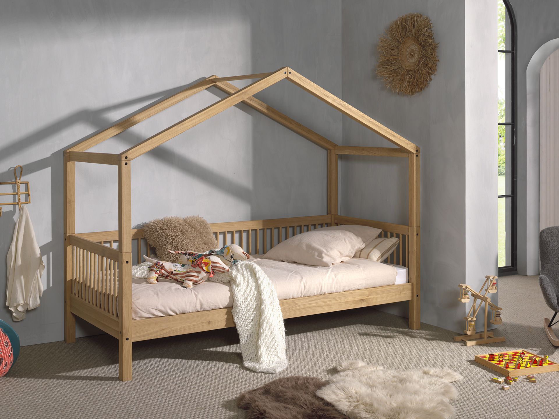 Lit-cabane-huisbed-Forrest-decor-bois-chene-FOHB9012-02-Vipack