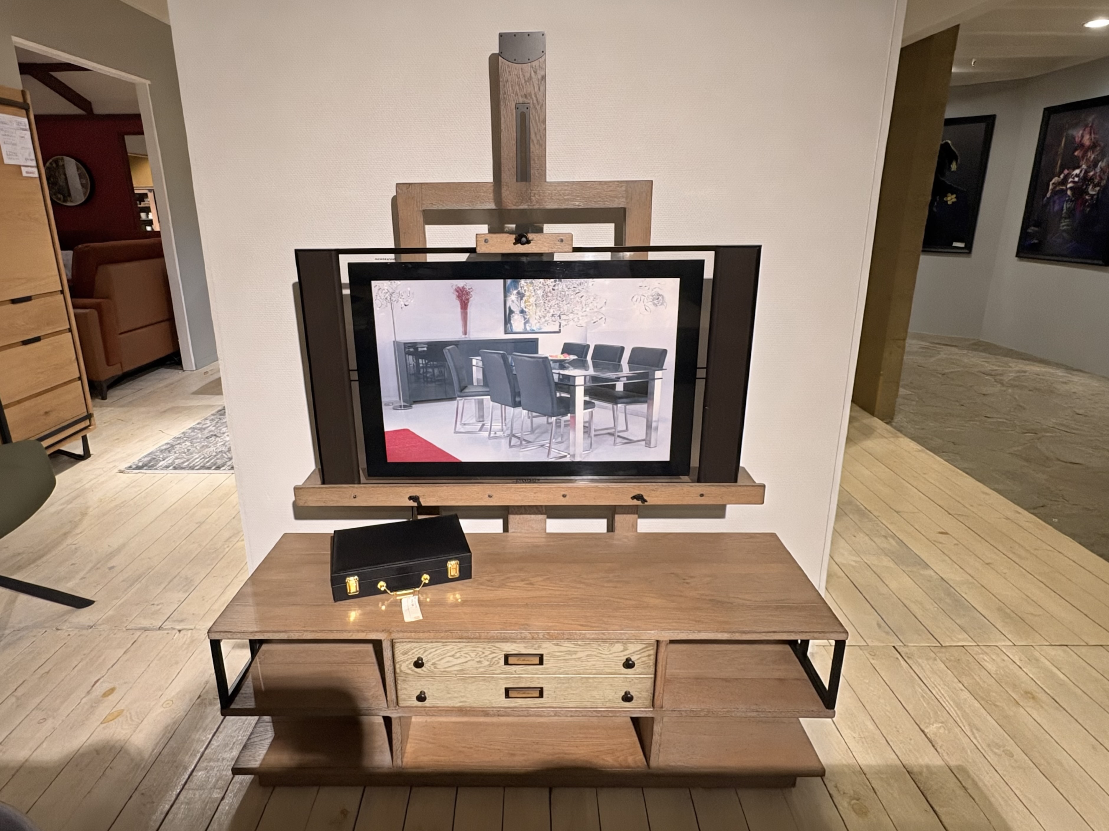 OUTLET-BERTRIX-A118-2026-10-MANUFACTURE-MEUBLETV.jpeg