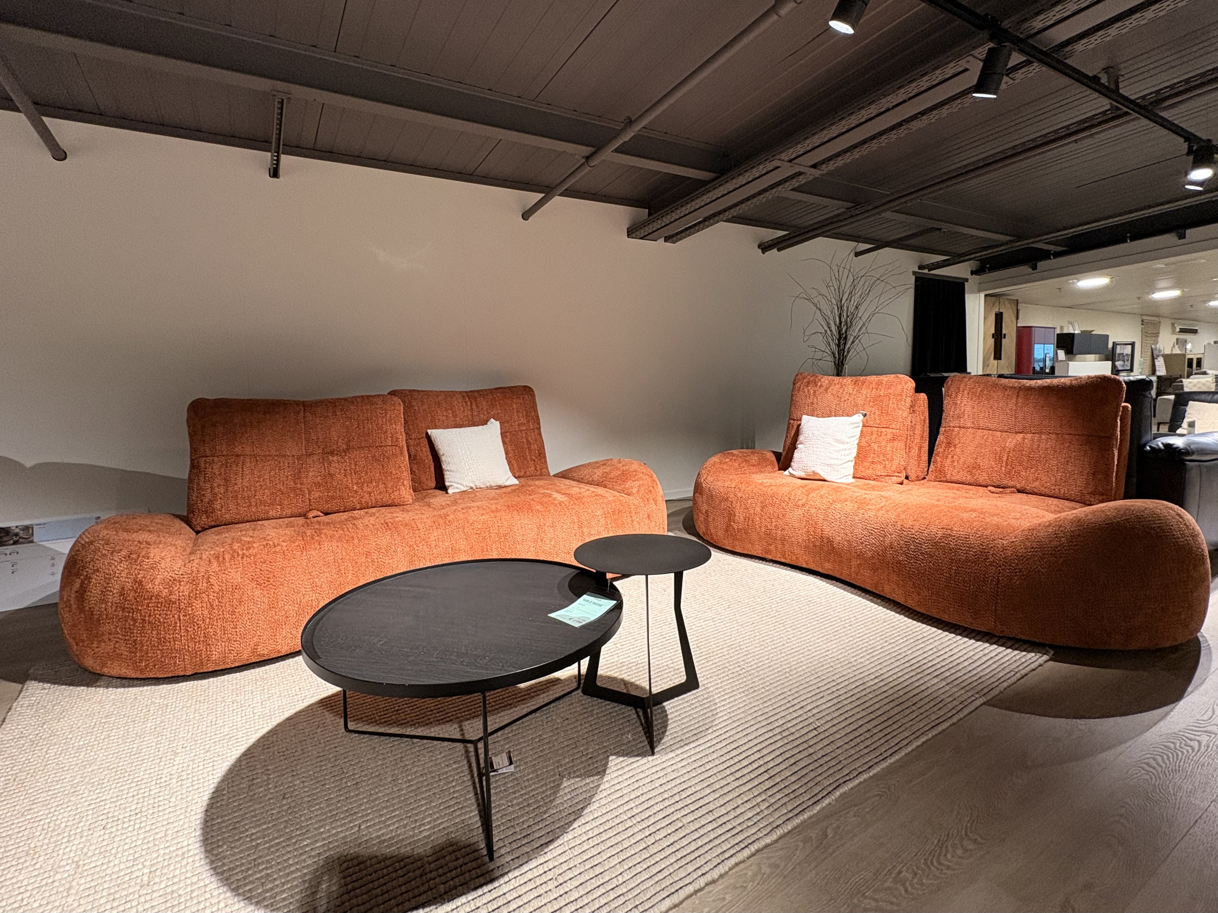 OUTLET-BERTRIX-C006-2026-10-GAELLA-SALON.jpeg