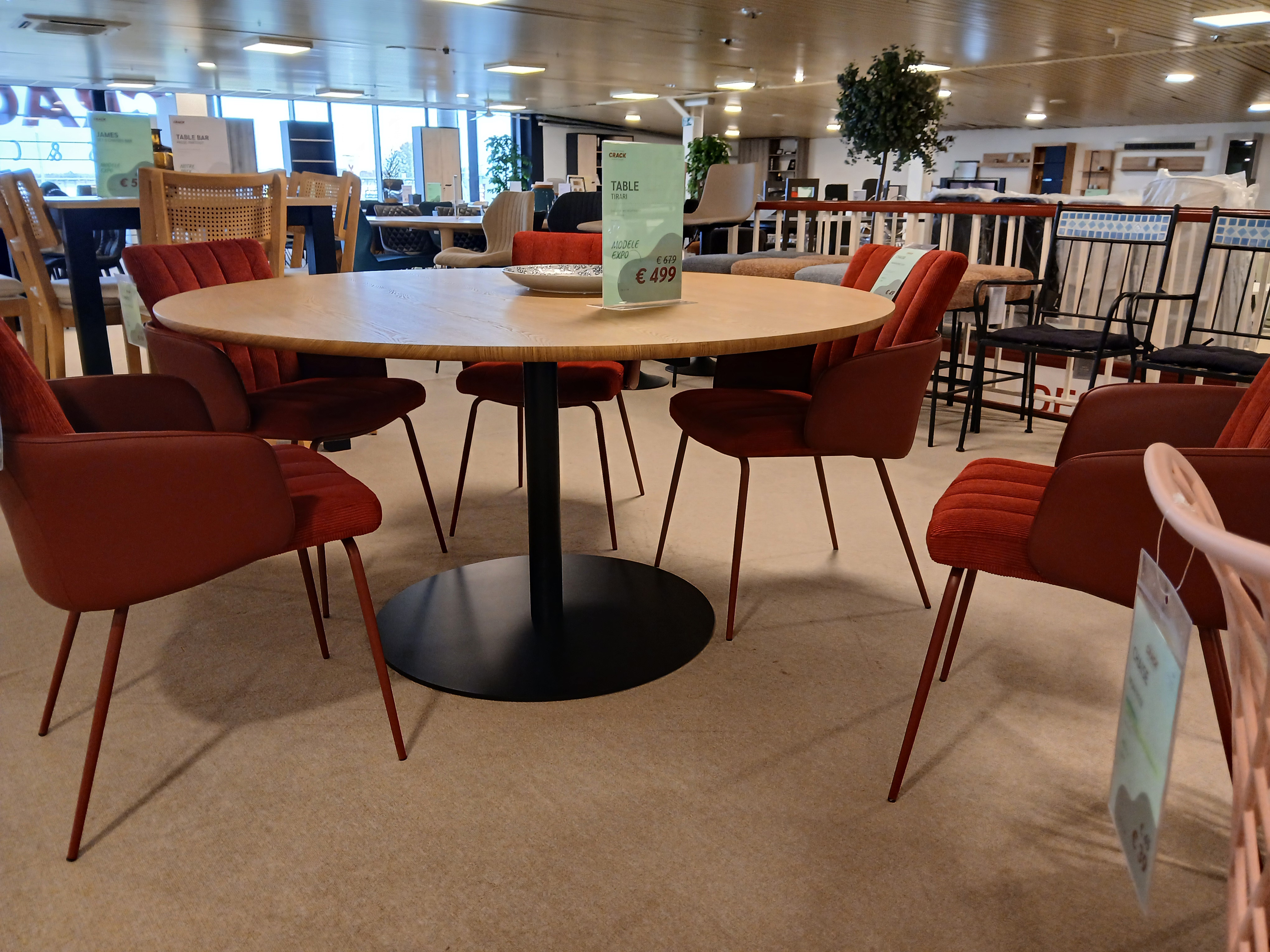 OUTLET-BERTRIX-D176-2025-10-TIRARI-TABLE.jpg