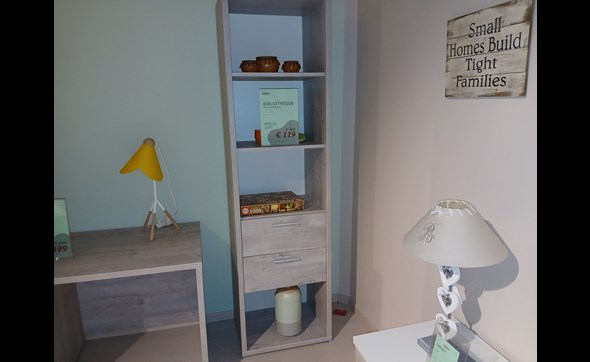 OUTLET-BERTRIX-N001-2025-09-VIC-BIBLIOTHEQUE.jpg