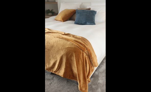 Plaid-Microfibre-Grand-Luxe-8831-Jaune-ocre-Vandersickel
