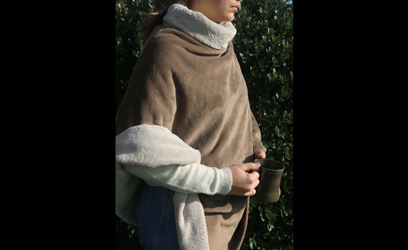 Poncho-Kruisem-7001-Dune-Sable-01-Vandersickel