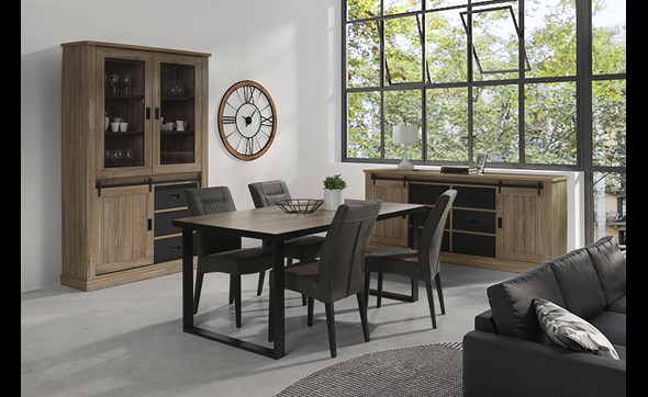 Salle-a-manger-Hugo-decor-colonial-Dullaert