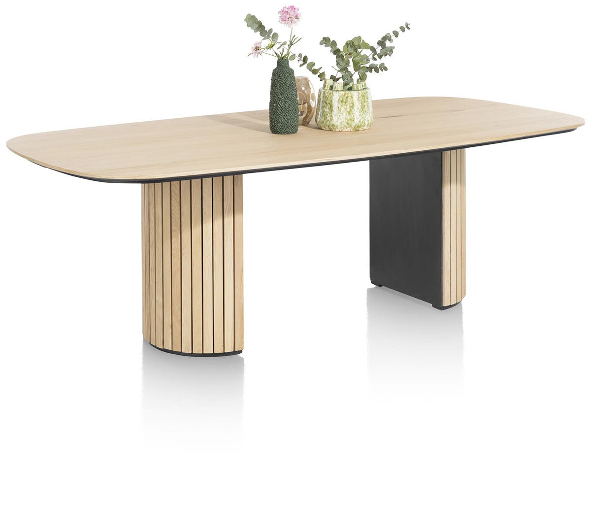 Table-46522-Pavie-Deco-NAT-Persp-Henders-Hazel