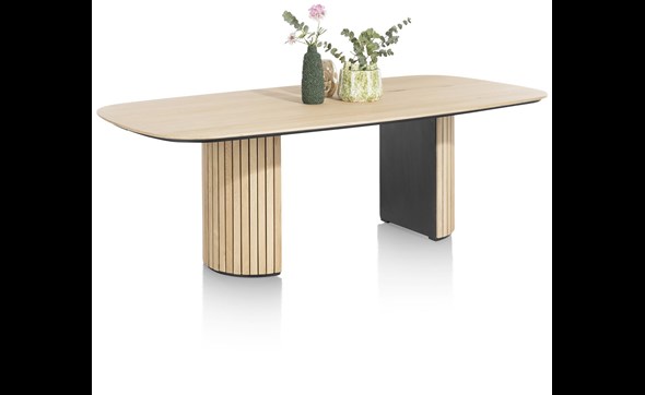 Table-46522-Pavie-Deco-NAT-Persp-Henders-Hazel