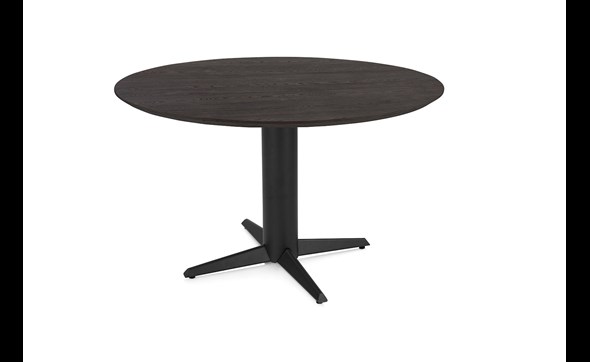 Table-ronde-Caletta-55747BAS-placage-chene-basalt-pieds-noir-HendersHazel