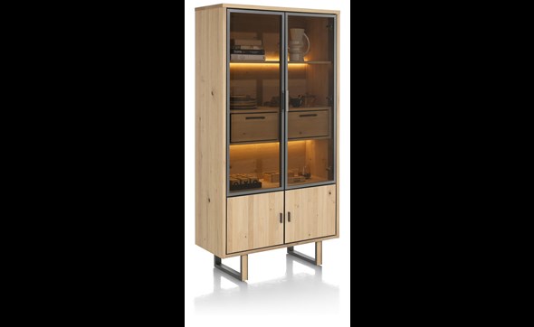 Vitrine-51613-Shimanto-Persp-Henders-Hazel